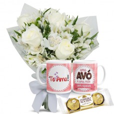 MB36-Mini Buquê com 6 Rosas Brancas e Astromélias Brancas+1Caneca "Vó mãe com açucar'"+Chocolate 3un